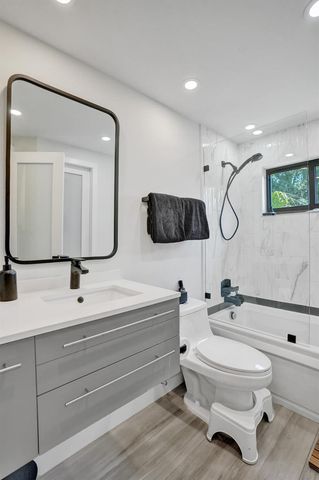 91 NE 17th Court, Fort Lauderdale, FL 33305