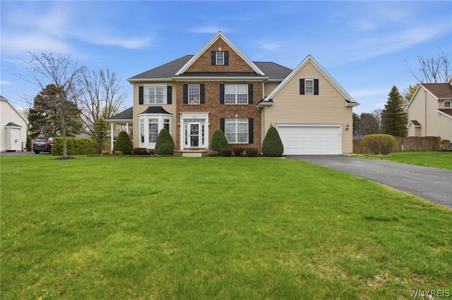 4613 Brentwood Drive, Clarence, NY 14221