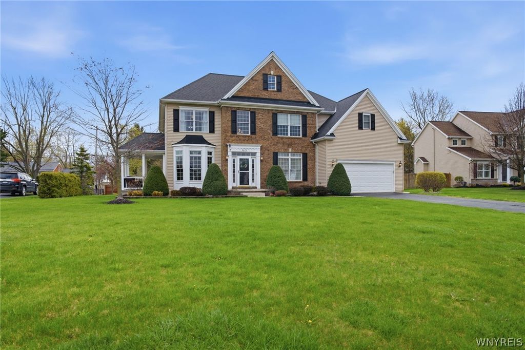 4613 Brentwood Drive, Clarence, NY 14221