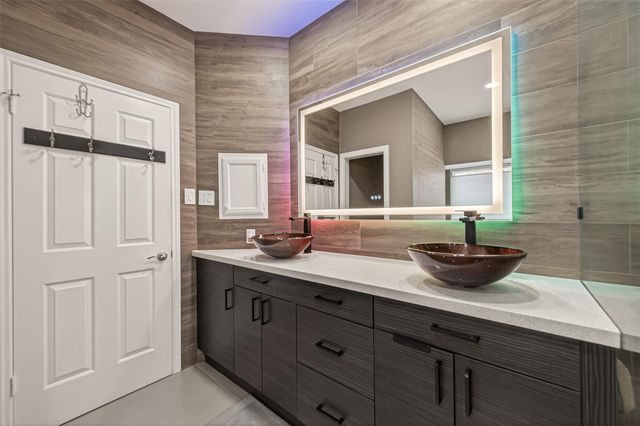 2811 Bright Trail, Sugar Land, TX 77479