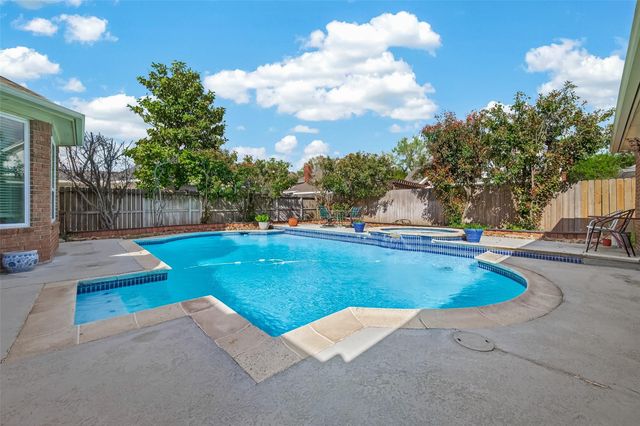 2811 Bright Trail, Sugar Land, TX 77479