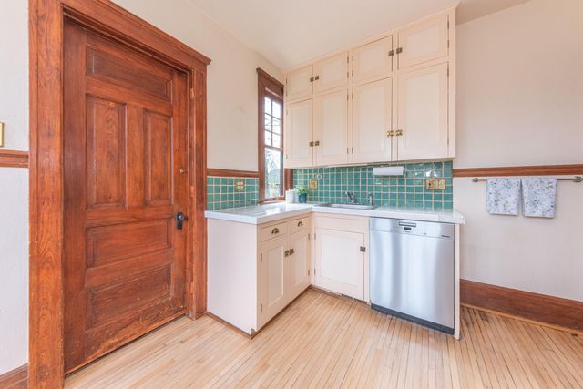 1930 Cambridge Road, Ann Arbor, MI 48104