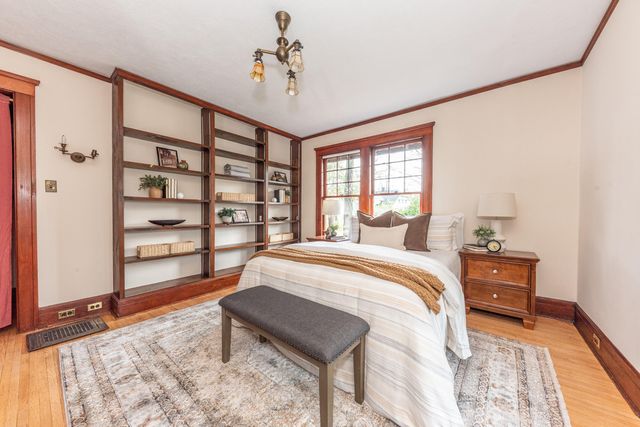 1930 Cambridge Road, Ann Arbor, MI 48104