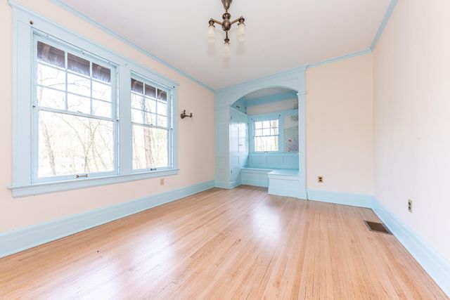 1930 Cambridge Road, Ann Arbor, MI 48104