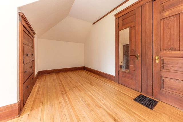 1930 Cambridge Road, Ann Arbor, MI 48104