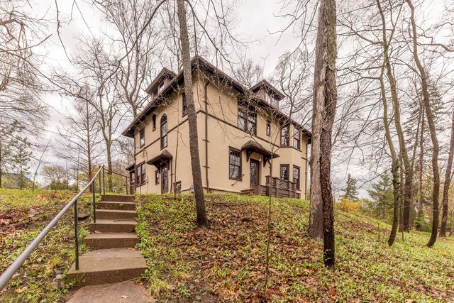 1930 Cambridge Road, Ann Arbor, MI 48104