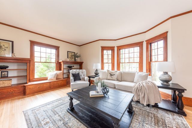 1930 Cambridge Road, Ann Arbor, MI 48104