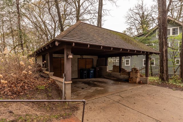 1930 Cambridge Road, Ann Arbor, MI 48104