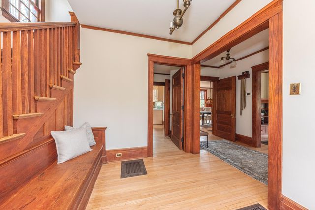 1930 Cambridge Road, Ann Arbor, MI 48104