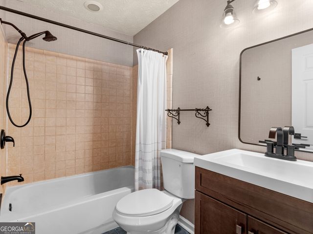 206 Bear Creek Point, Mansfield, GA 30055