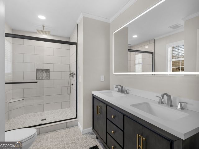 206 Bear Creek Point, Mansfield, GA 30055