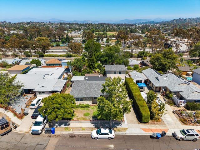 6031 Sinton, La Mesa, CA 91942
