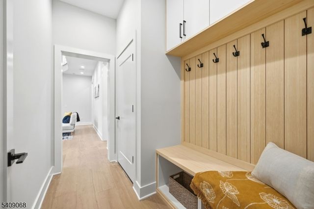 33 Tower Rd, Livingston Twp., NJ 07039