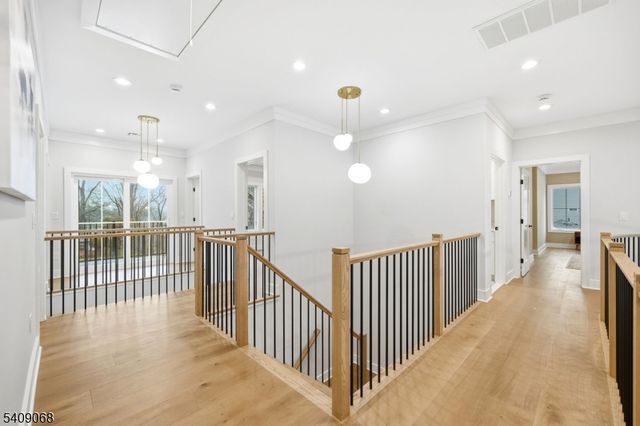 33 Tower Rd, Livingston Twp., NJ 07039