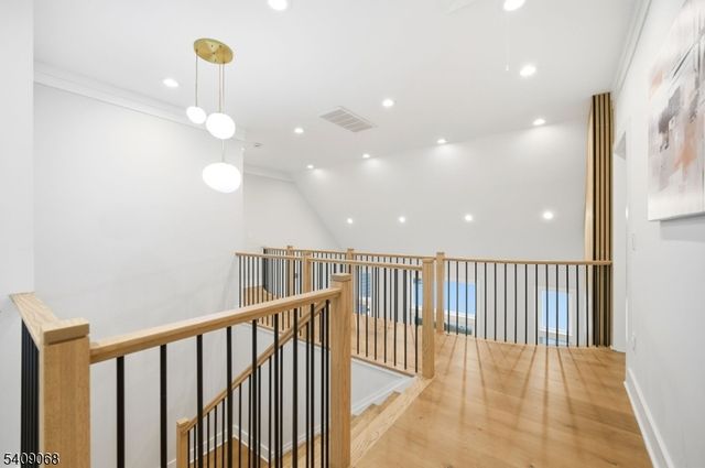 33 Tower Rd, Livingston Twp., NJ 07039