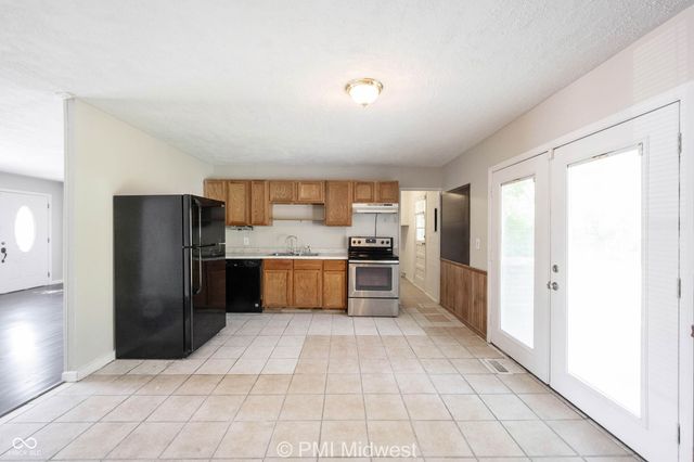 3926 Malibu Drive, Indianapolis, IN 46226