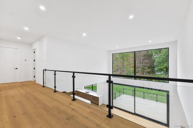 10 East Lane, Armonk, NY 10504