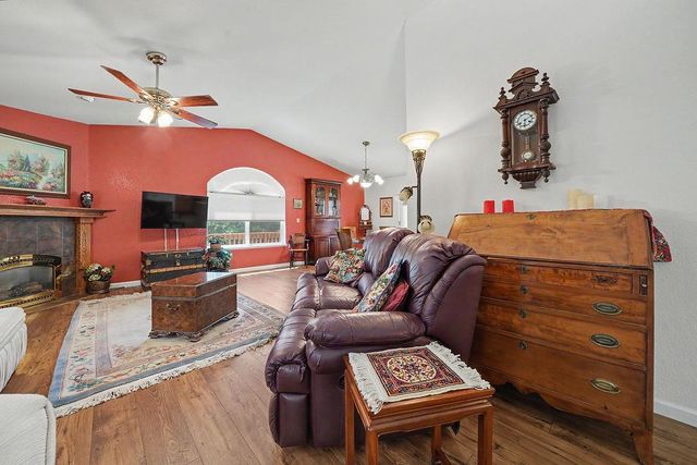 12850 Burnt Cedar Ln, Pine Grove, CA 95665
