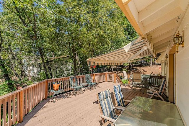 12850 Burnt Cedar Ln, Pine Grove, CA 95665