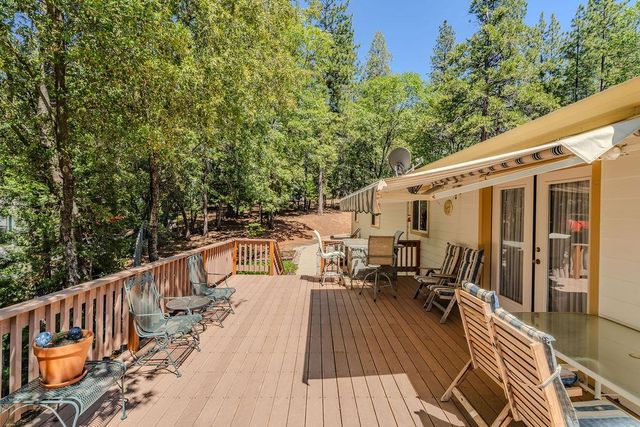 12850 Burnt Cedar Ln, Pine Grove, CA 95665