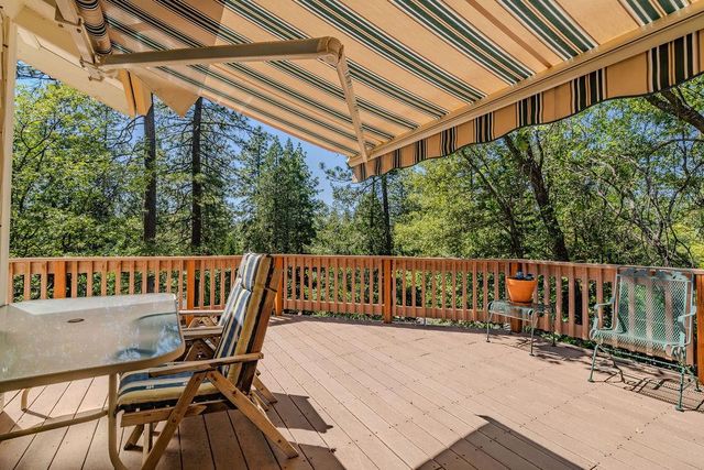 12850 Burnt Cedar Ln, Pine Grove, CA 95665