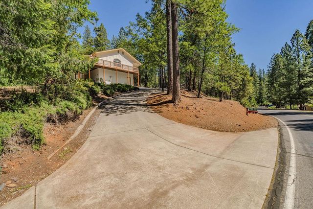 12850 Burnt Cedar Ln, Pine Grove, CA 95665