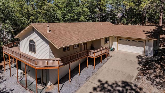 12850 Burnt Cedar Ln, Pine Grove, CA 95665