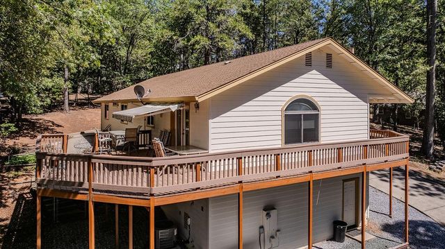 12850 Burnt Cedar Ln, Pine Grove, CA 95665