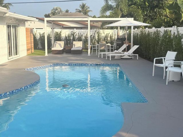541 Ibis Drive, Delray Beach, FL 33444