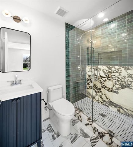 27 Garret Place, Glen Rock, NJ 07452