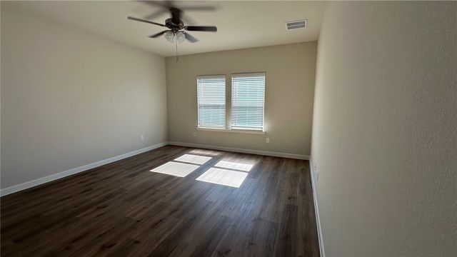 7301 Cattlemen Dr, Corpus Christi, TX 78414