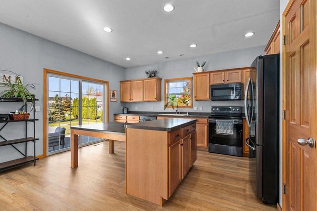 4124 E GLORY LANE, Appleton, WI 54913