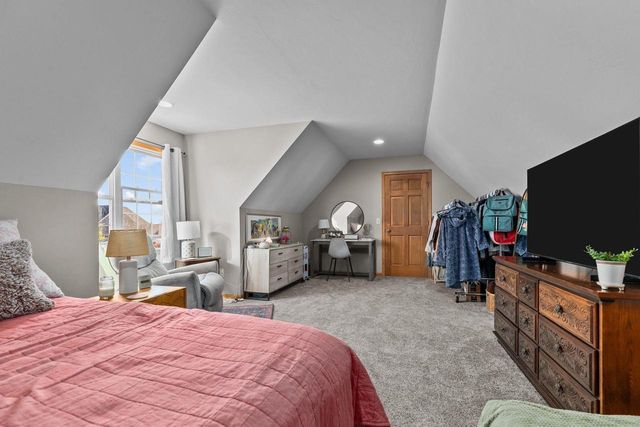 4124 E GLORY LANE, Appleton, WI 54913