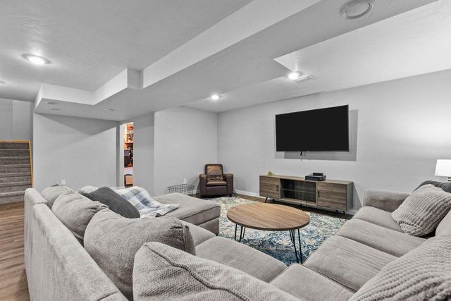 4124 E GLORY LANE, Appleton, WI 54913