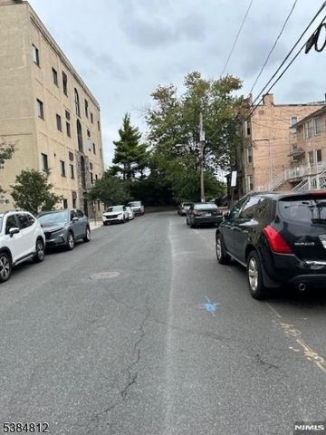 75 Liberty Avenue B17, Jersey City, NJ 07306