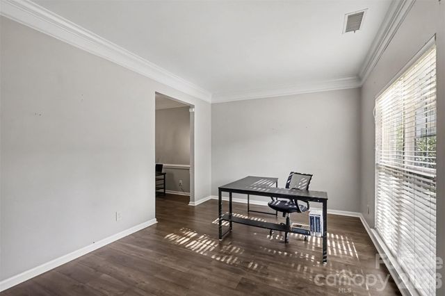 9423 Willow Tree Lane, Charlotte, NC 28277