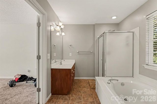 9423 Willow Tree Lane, Charlotte, NC 28277