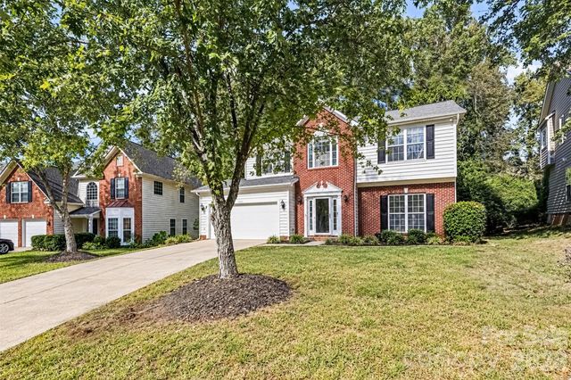 9423 Willow Tree Lane, Charlotte, NC 28277