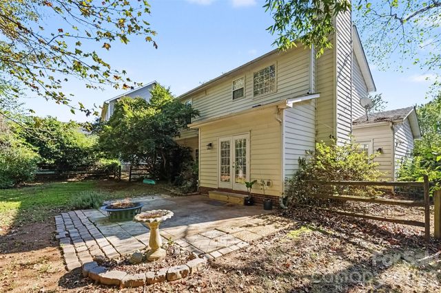9423 Willow Tree Lane, Charlotte, NC 28277