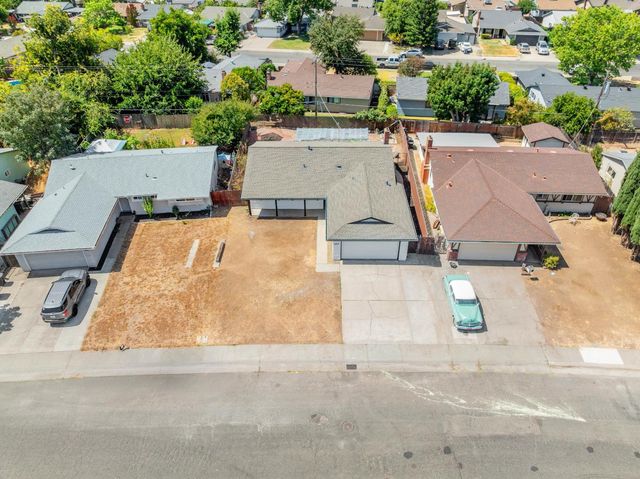 5913 Brett Dr, Sacramento, CA 95842