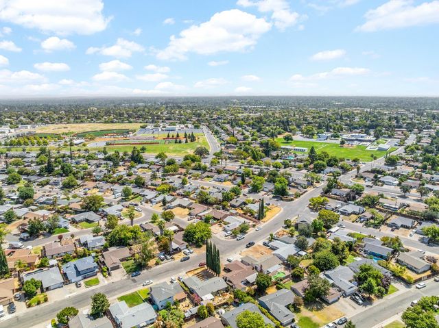 5913 Brett Dr, Sacramento, CA 95842