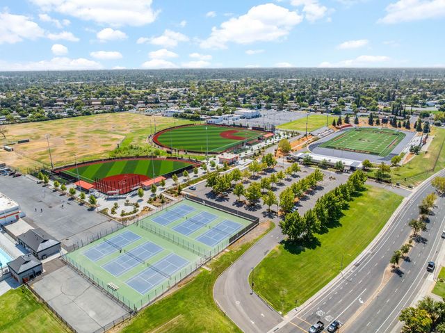 5913 Brett Dr, Sacramento, CA 95842