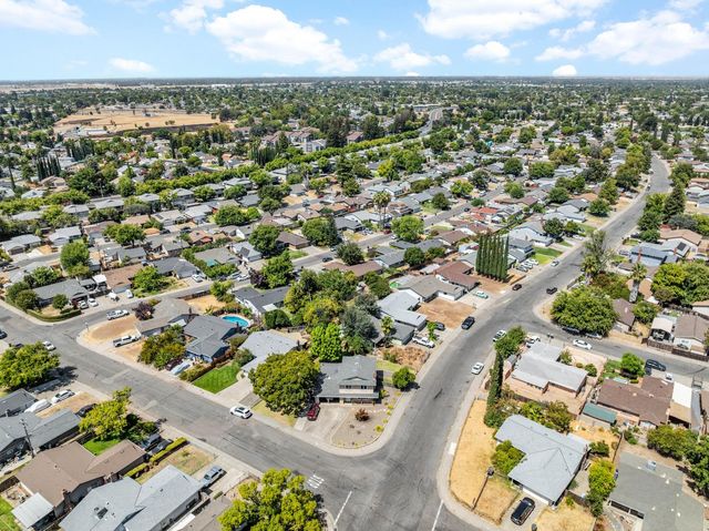 5913 Brett Dr, Sacramento, CA 95842