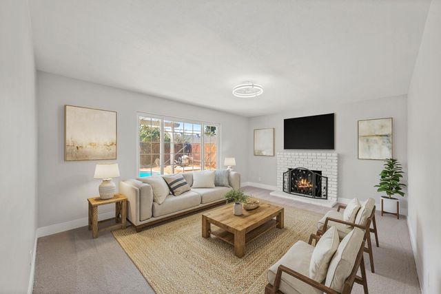 5913 Brett Dr, Sacramento, CA 95842