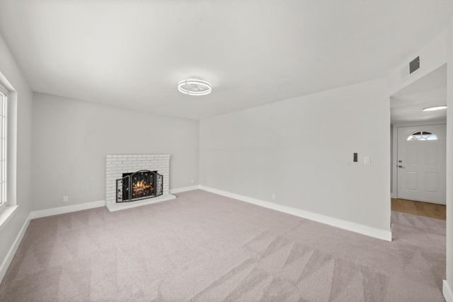 5913 Brett Dr, Sacramento, CA 95842