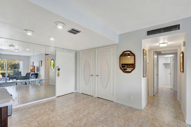 2600 N Flagler Drive 201, West Palm Beach, FL 33407