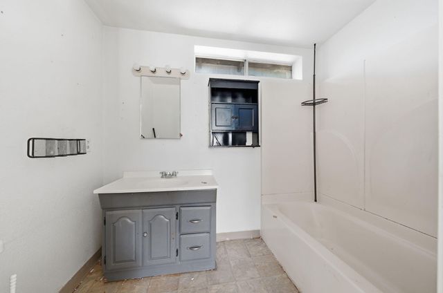 1377 Willis Street, Redding, CA 96001