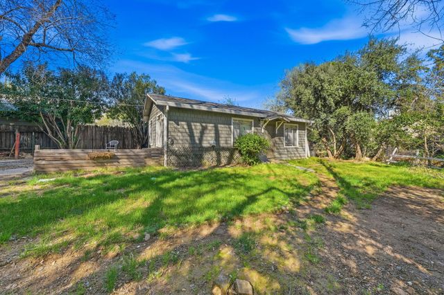 1377 Willis Street, Redding, CA 96001