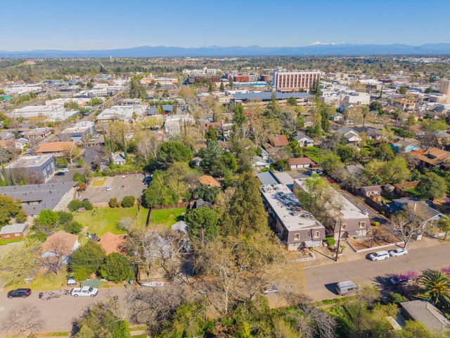 1377 Willis Street, Redding, CA 96001
