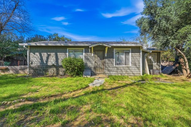 1377 Willis Street, Redding, CA 96001
